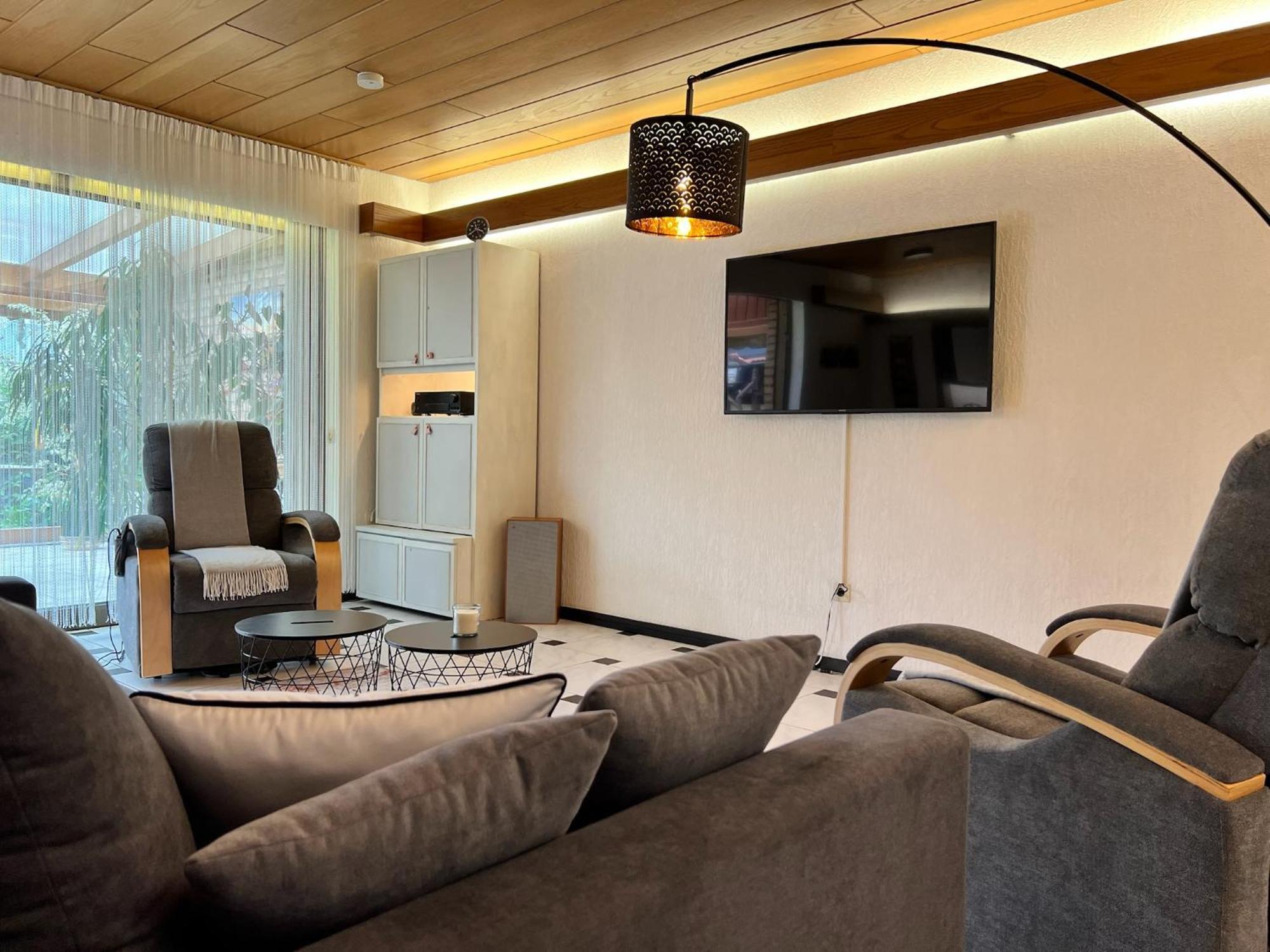 הירט Ferienhaus Mit Garten מראה חיצוני תמונה