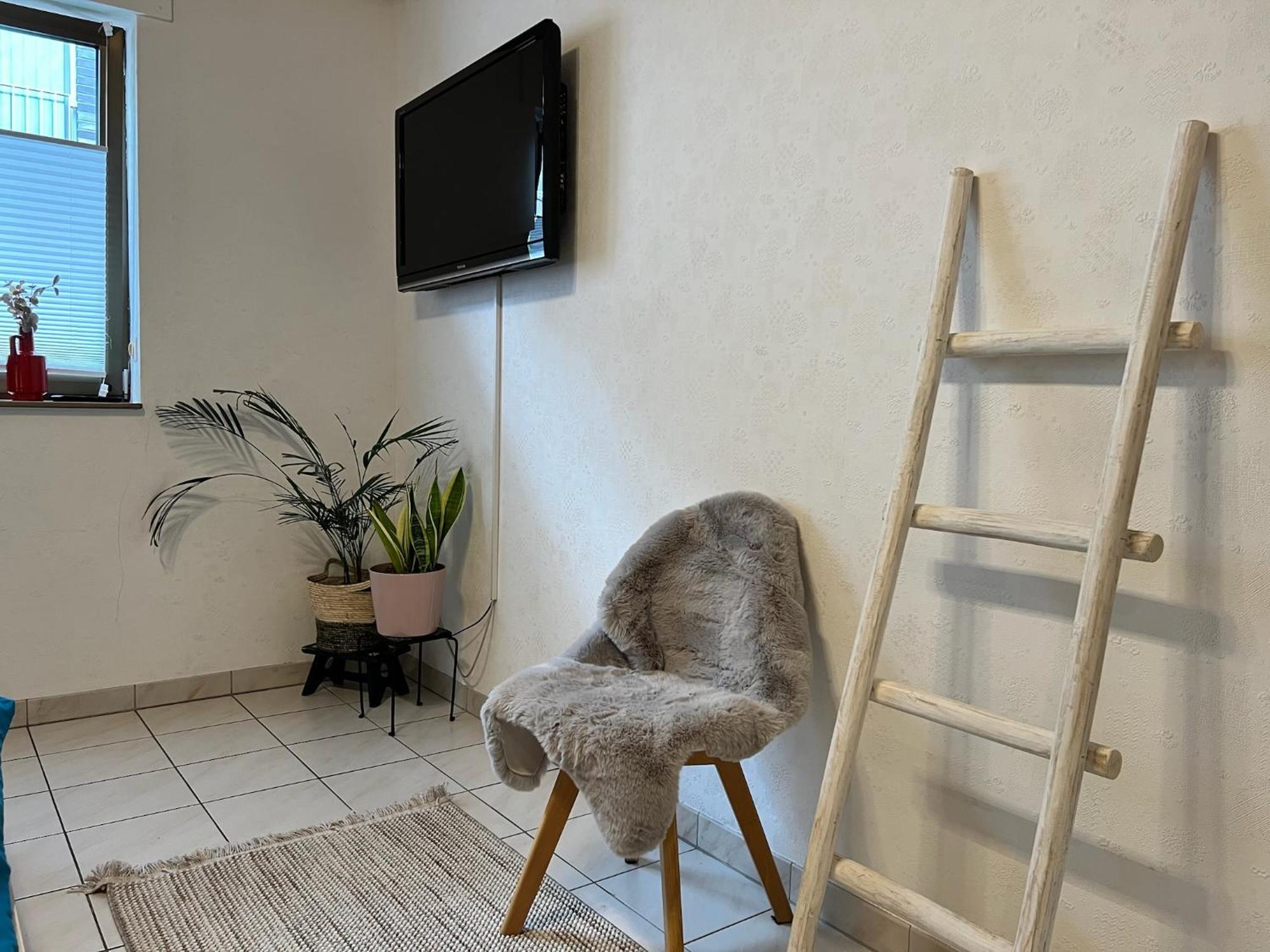 הירט Ferienhaus Mit Garten מראה חיצוני תמונה